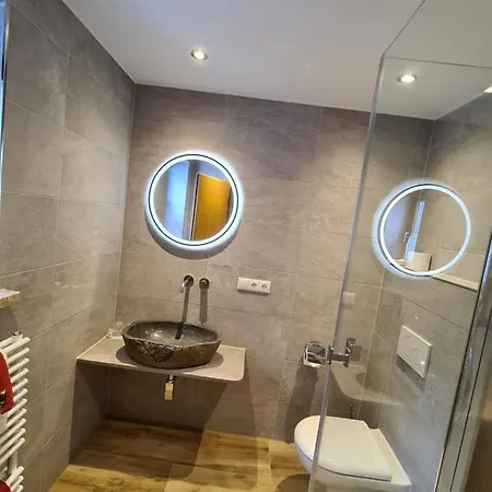 Otel Gebirgshaeusl
