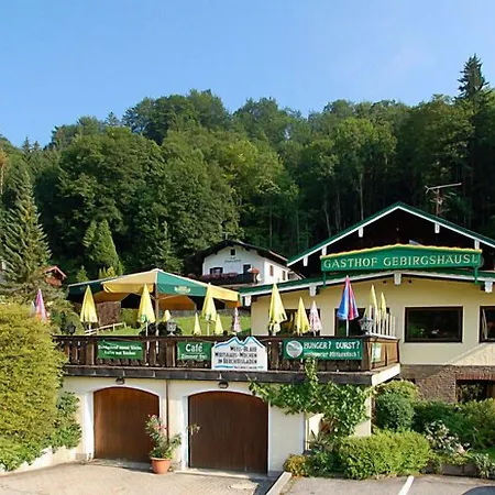 Gebirgshaeusl Otel 3*