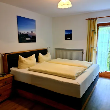 Otel Gebirgshaeusl Engedey