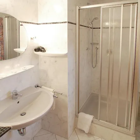 Hotel Gebirgshaeusl Hotel 3*