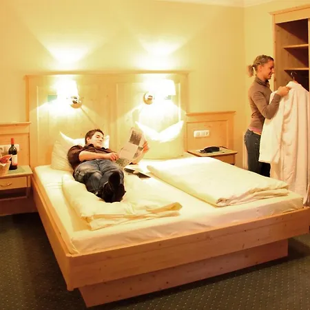 Otel Gebirgshaeusl Engedey