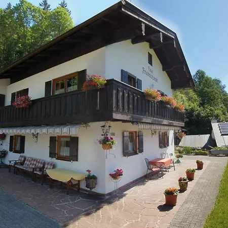 Hotel Gebirgshaeusl 3* Engedey